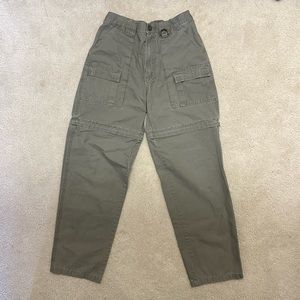 ❌SOLD❌ World Wide Sportsman cargo pants with detachable pants sleeves